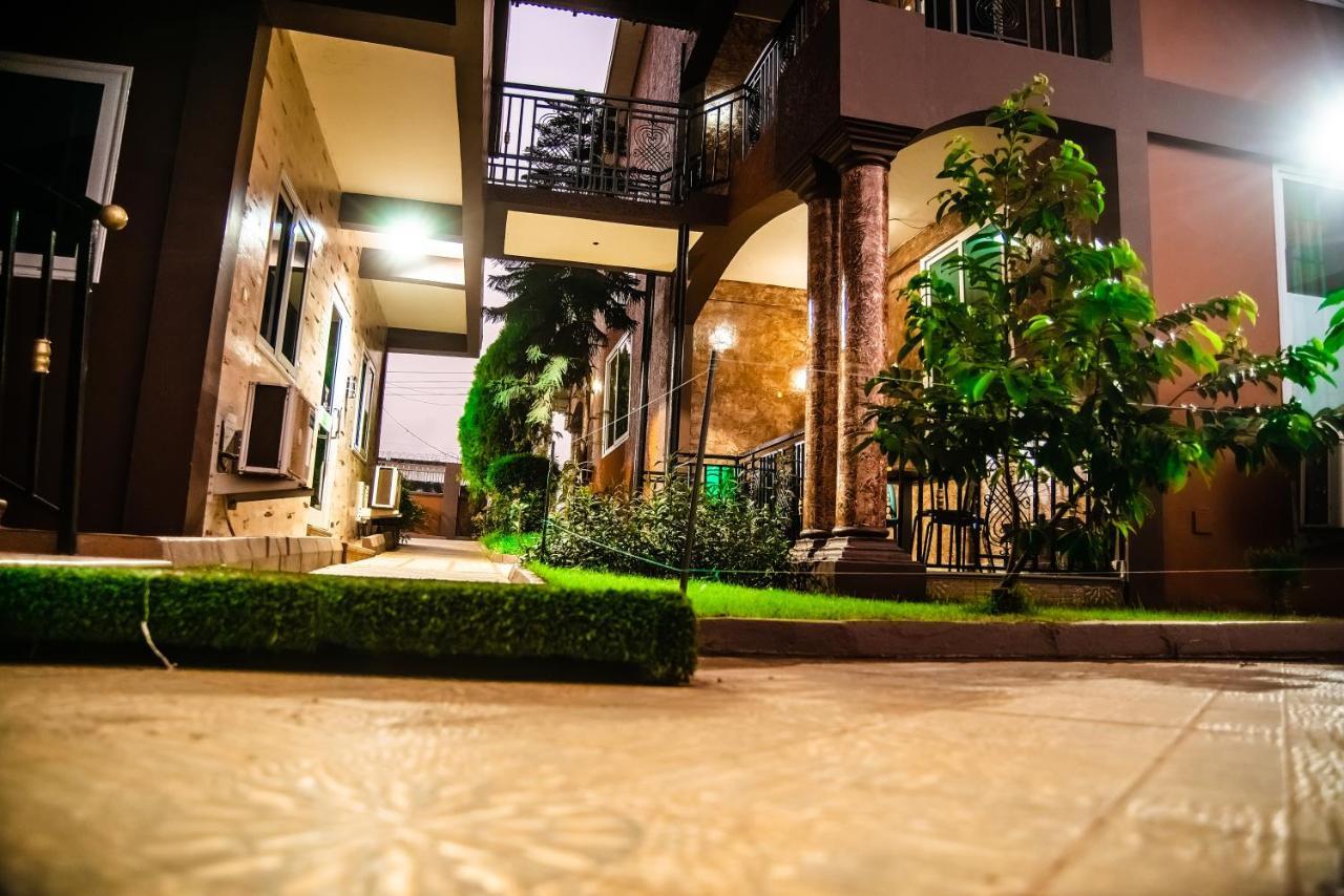 Homey Lodge Kumasi Buitenkant foto