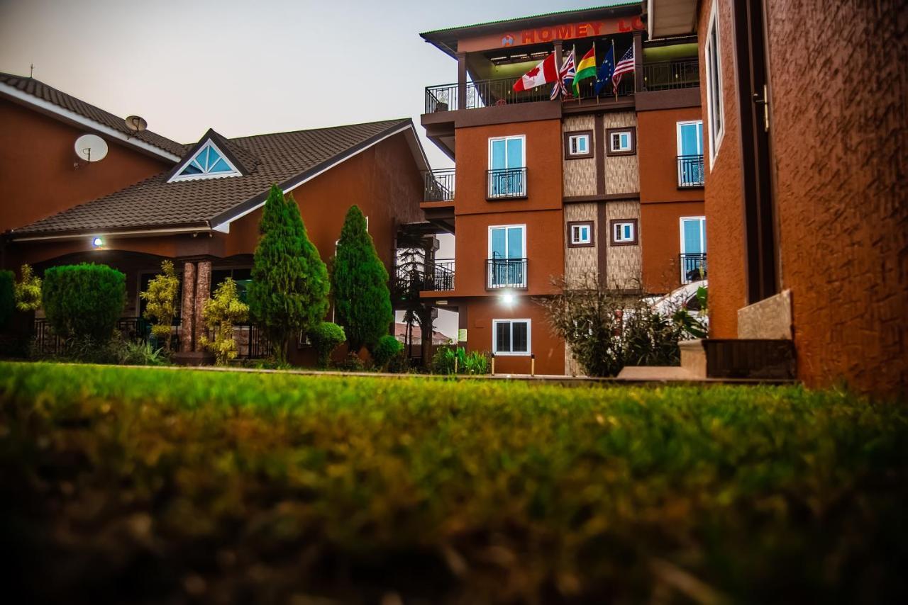 Homey Lodge Kumasi Buitenkant foto