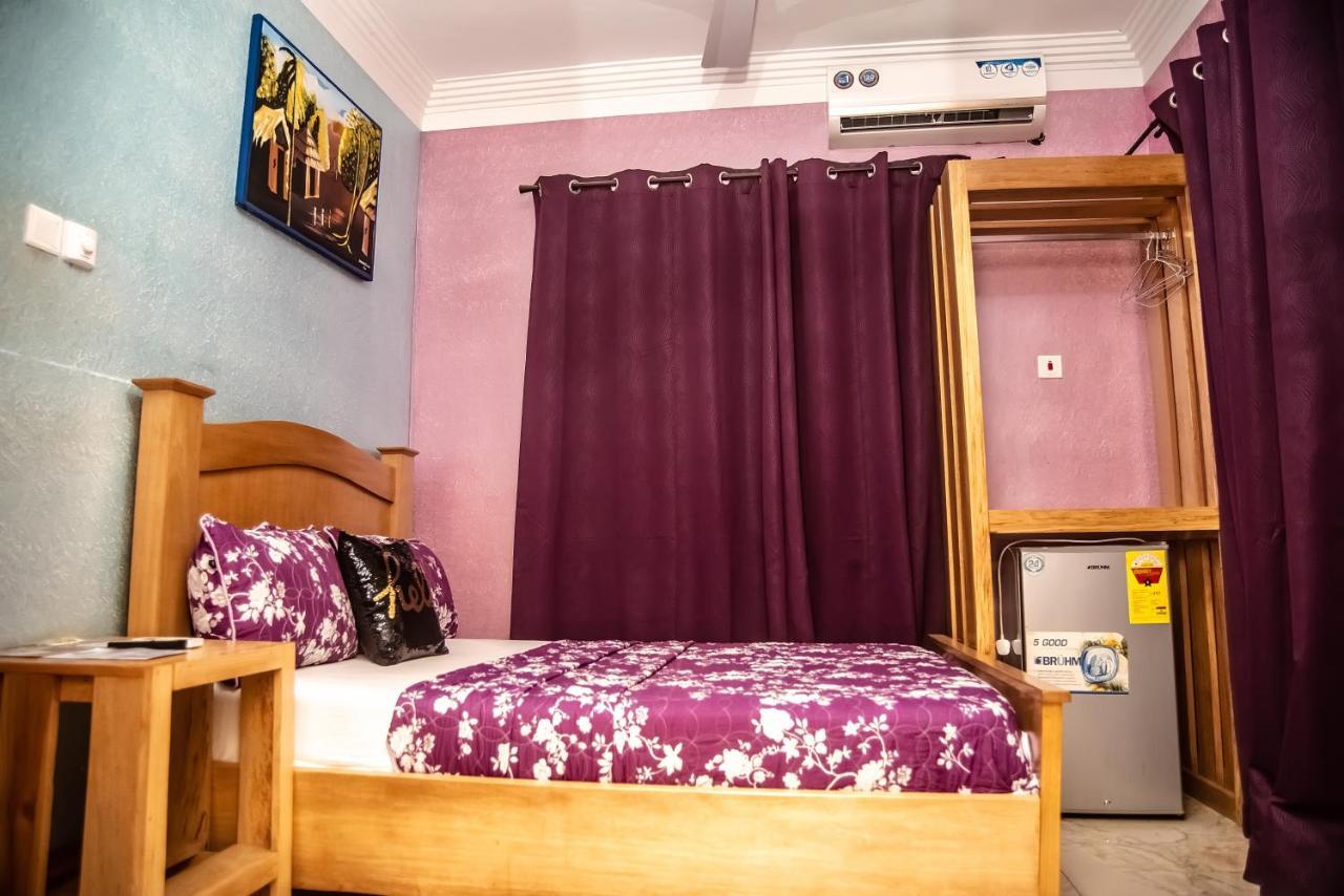 Homey Lodge Kumasi Buitenkant foto