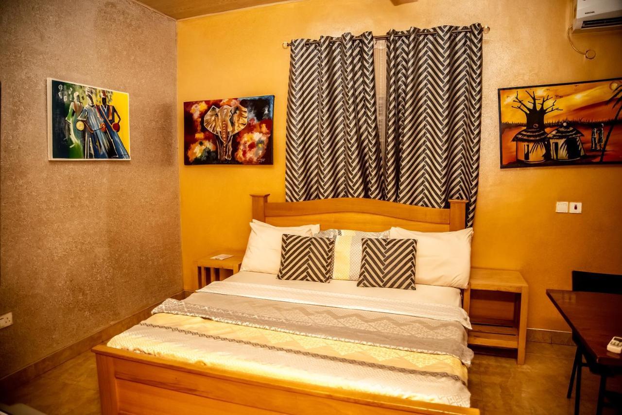 Homey Lodge Kumasi Buitenkant foto