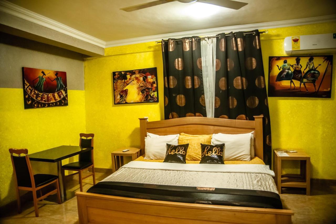 Homey Lodge Kumasi Buitenkant foto
