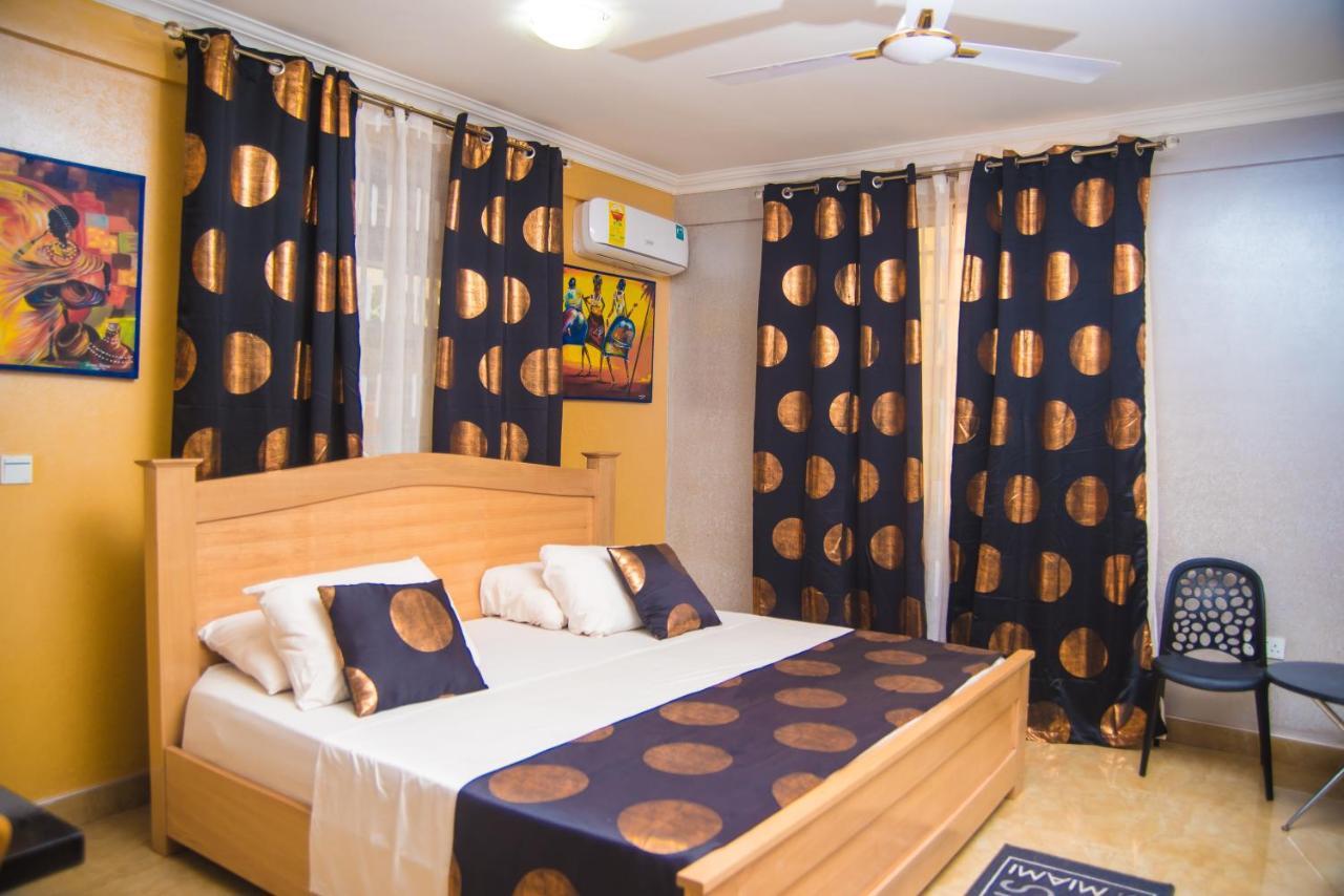Homey Lodge Kumasi Buitenkant foto