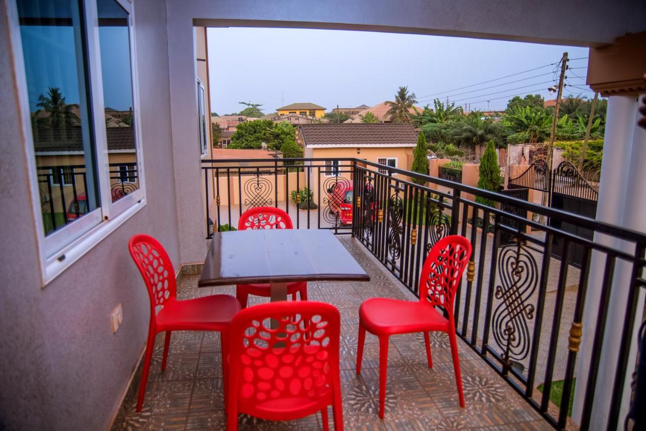Homey Lodge Kumasi Buitenkant foto