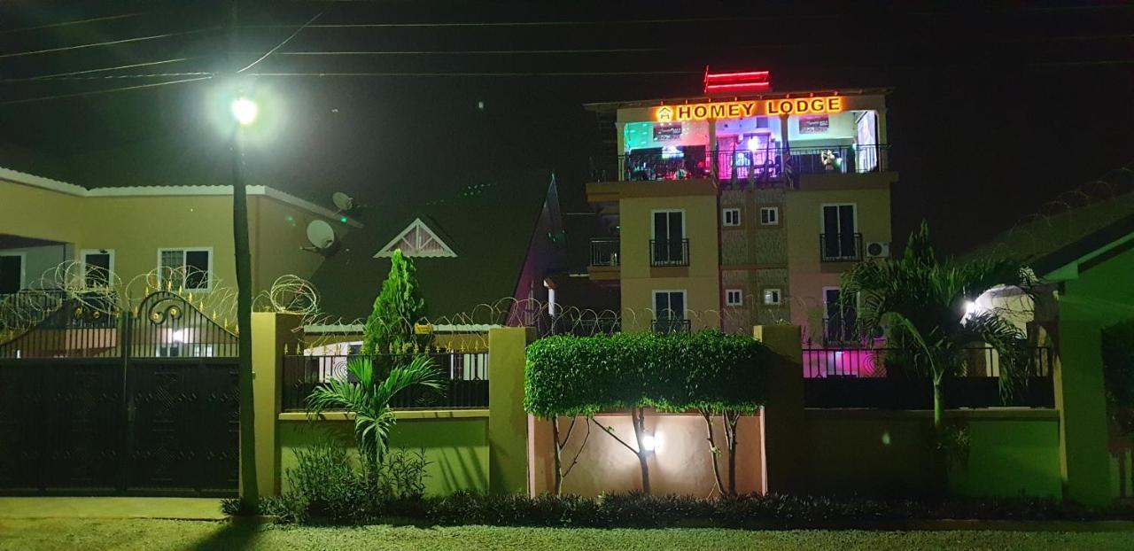 Homey Lodge Kumasi Buitenkant foto